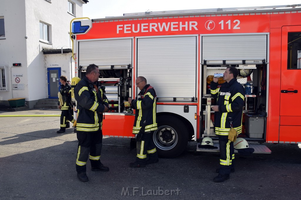 Feuer 2 Koeln Poll Siegburgerstr P169.JPG - Miklos Laubert